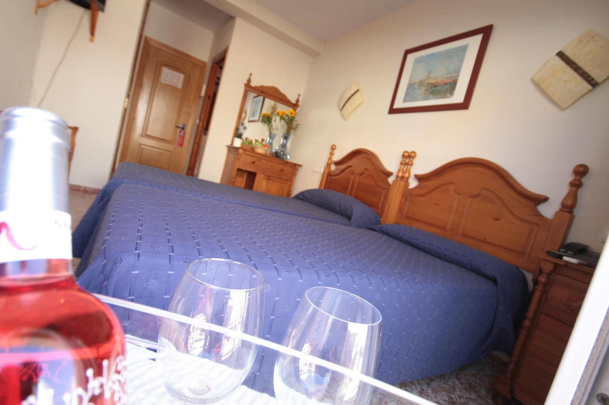Hotel Moon Dreams Mediterraneo Torremolinos Esterno foto